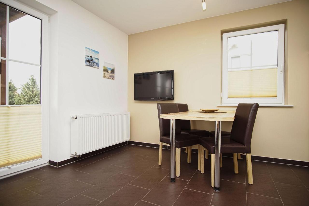 Schicke Fewo Mit Terrasse, Gratis Nutzung Vom Ahoi Erlebnisbad Und Sauna In Sellin - Haus De Niege Wech Fewo 02 Thiessow Bagian luar foto