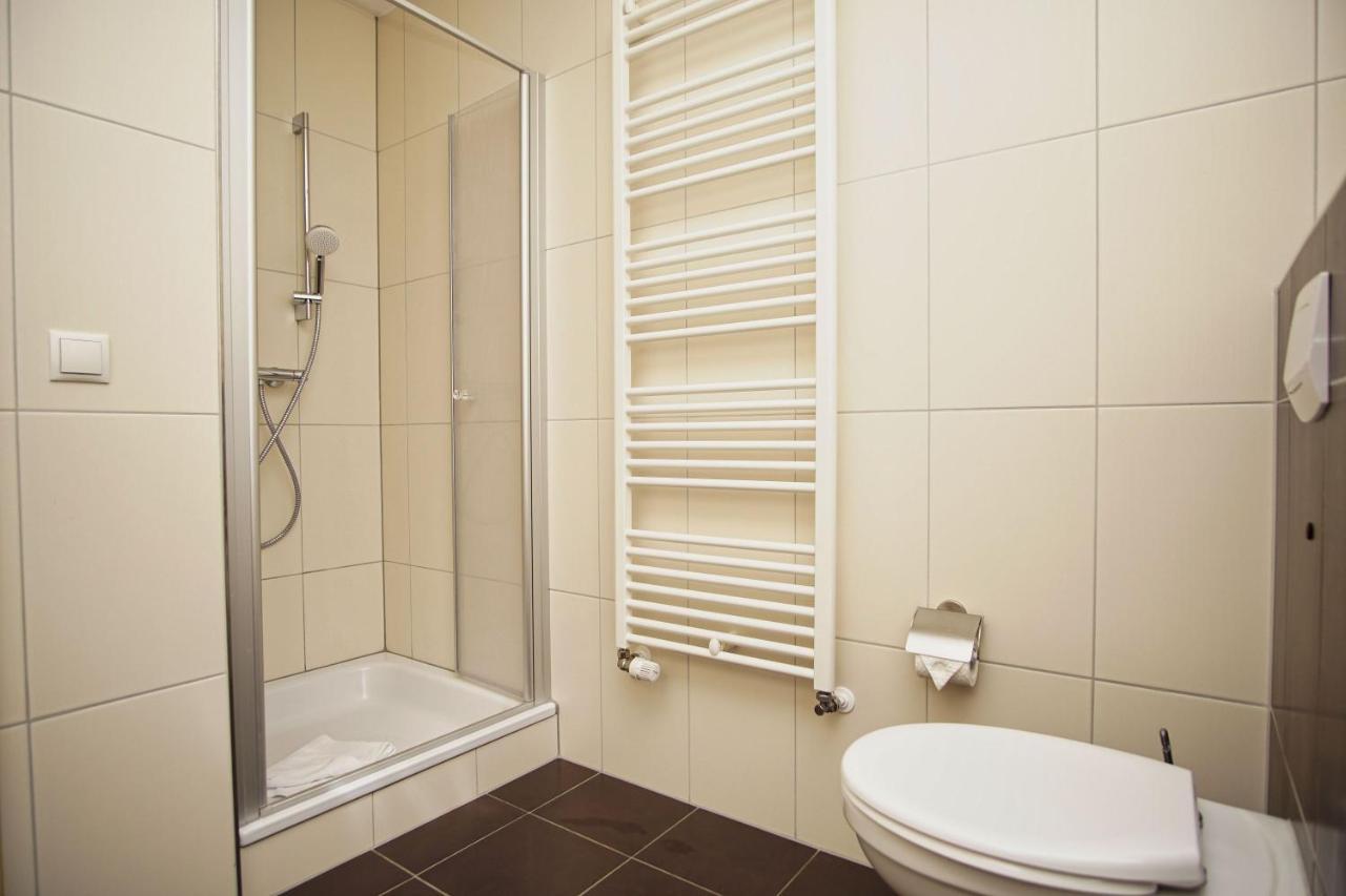 Schicke Fewo Mit Terrasse, Gratis Nutzung Vom Ahoi Erlebnisbad Und Sauna In Sellin - Haus De Niege Wech Fewo 02 Thiessow Bagian luar foto