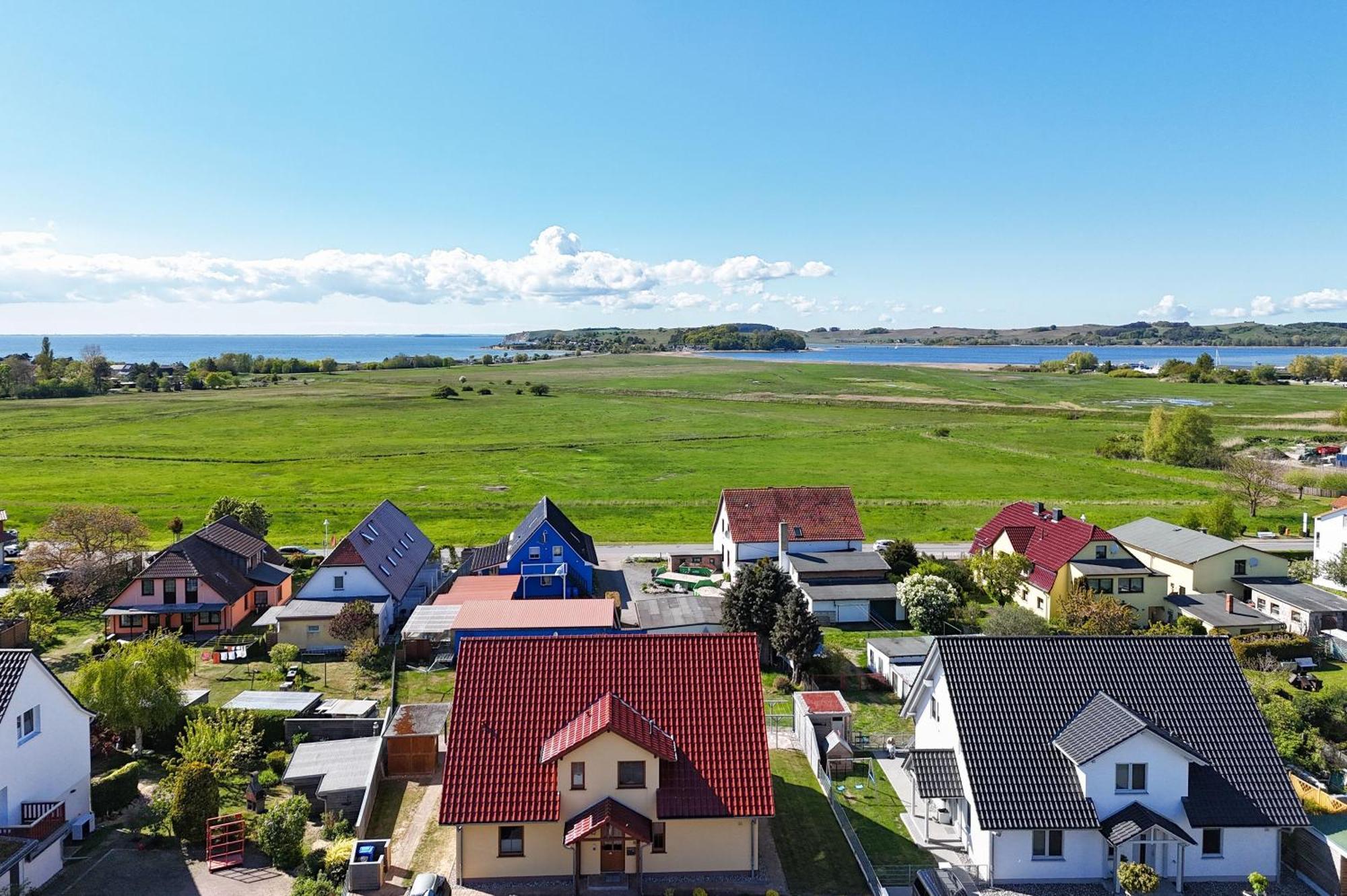 Schicke Fewo Mit Terrasse, Gratis Nutzung Vom Ahoi Erlebnisbad Und Sauna In Sellin - Haus De Niege Wech Fewo 02 Thiessow Bagian luar foto
